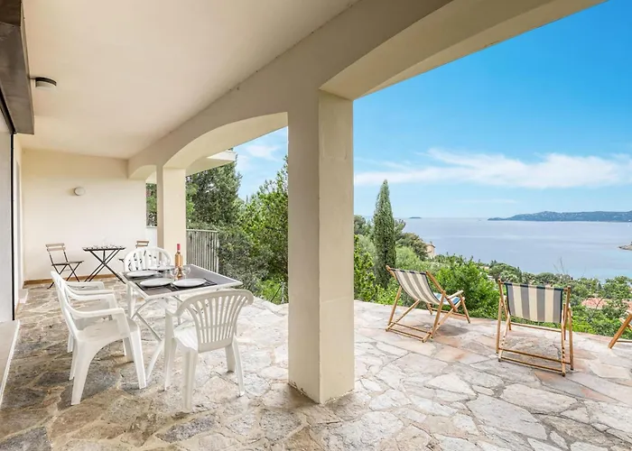 Apartman Bright With Terrace And Sea View Le Lavandou