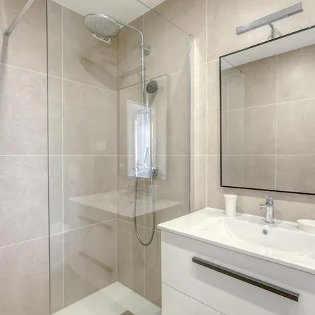 Lejlighed Bright With Terrace And Sea View *