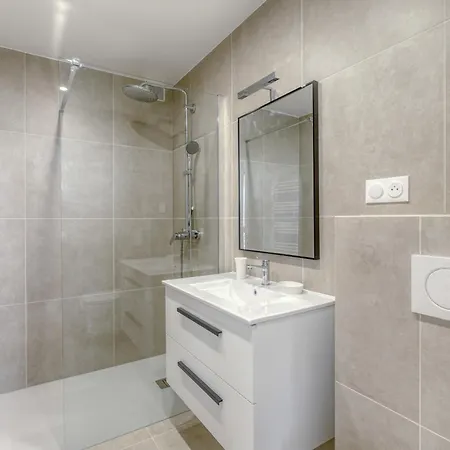 Bright With Terrace And Sea View