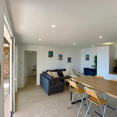 Bright With Terrace And Sea View *