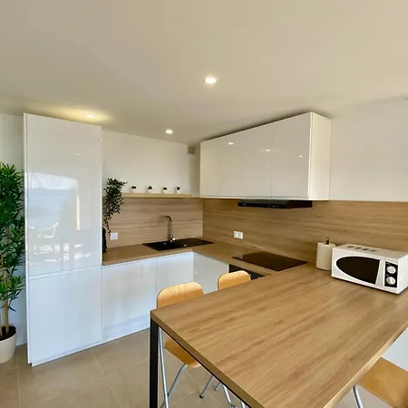 Bright With Terrace And Sea View * Ле-Лаванду