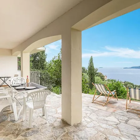 Lejlighed Bright With Terrace And Sea View Le Lavandou