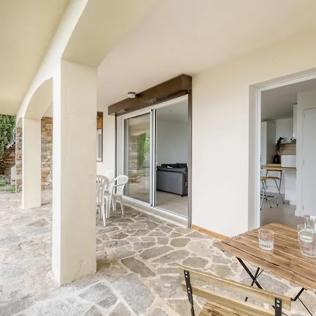 Lejlighed Bright With Terrace And Sea View Le Lavandou