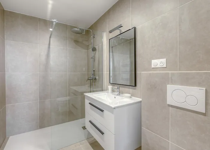 Bright With Terrace And Sea View