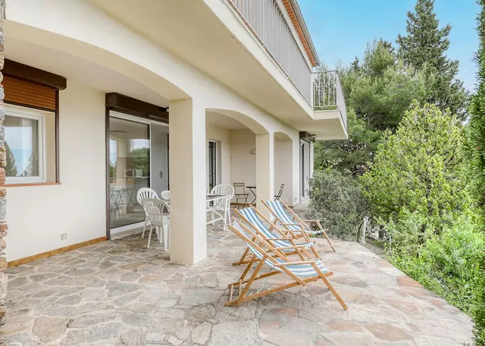 Bright With Terrace And Sea View * Le Lavandou